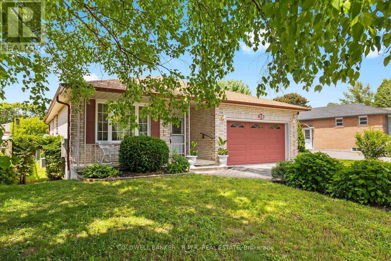 Uxbridge, ON L9P1L5,39 EWEN DRIVE
