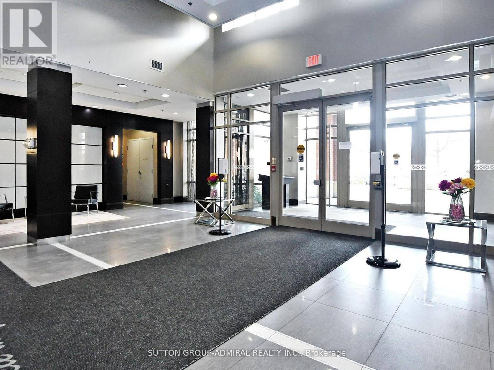 Richmond Hill (langstaff), ON L4B0C1,75 King William CRES #LPH8