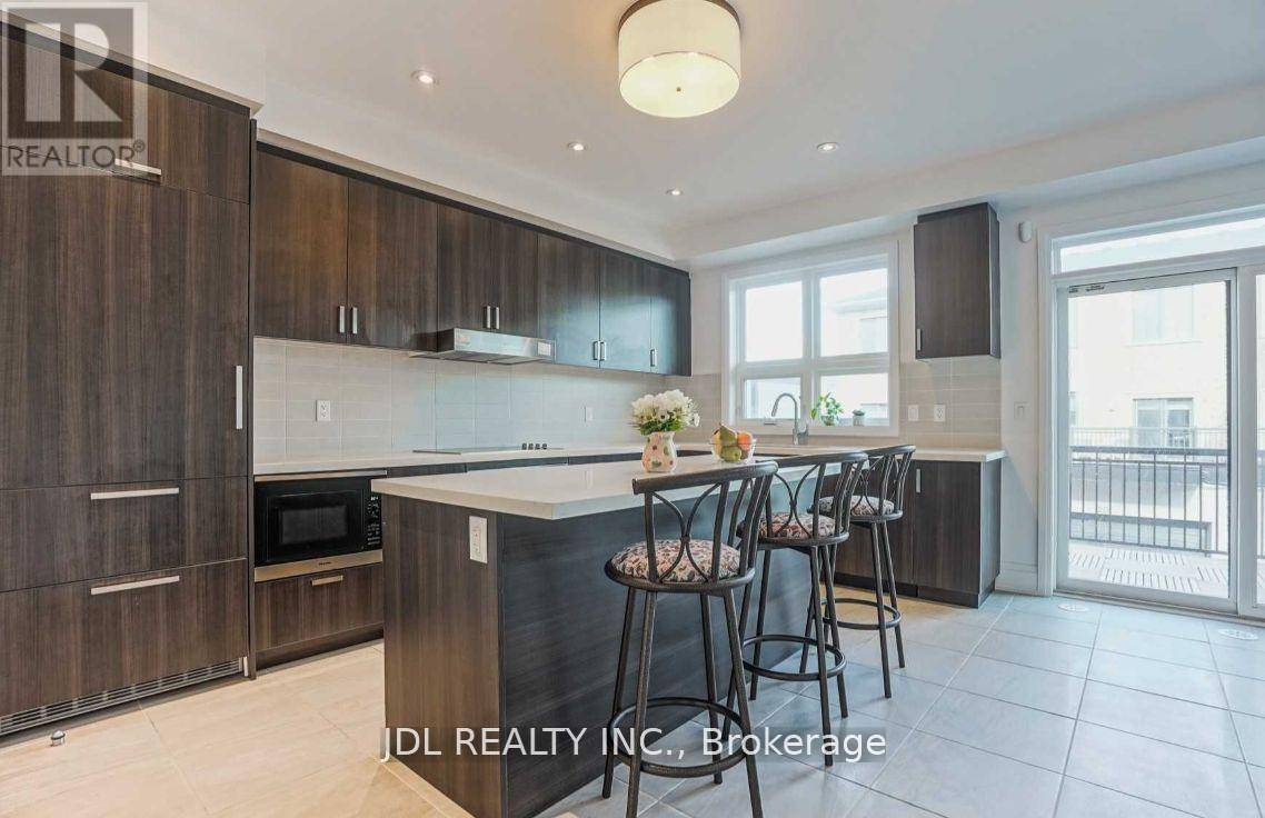 Markham (unionville), ON L3R5R8,4016 Highway 7 ST East #Bsmt