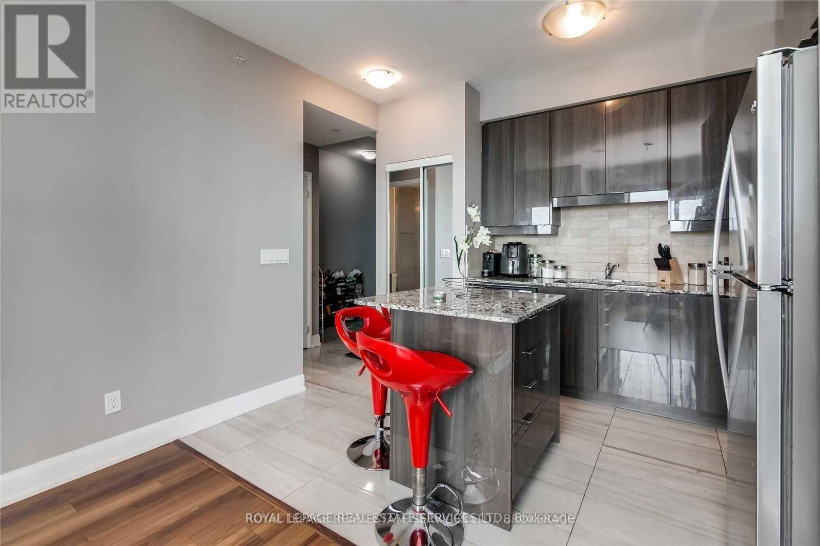 Vaughan (concord), ON L4K0H8,2910 Highway 7 #2108