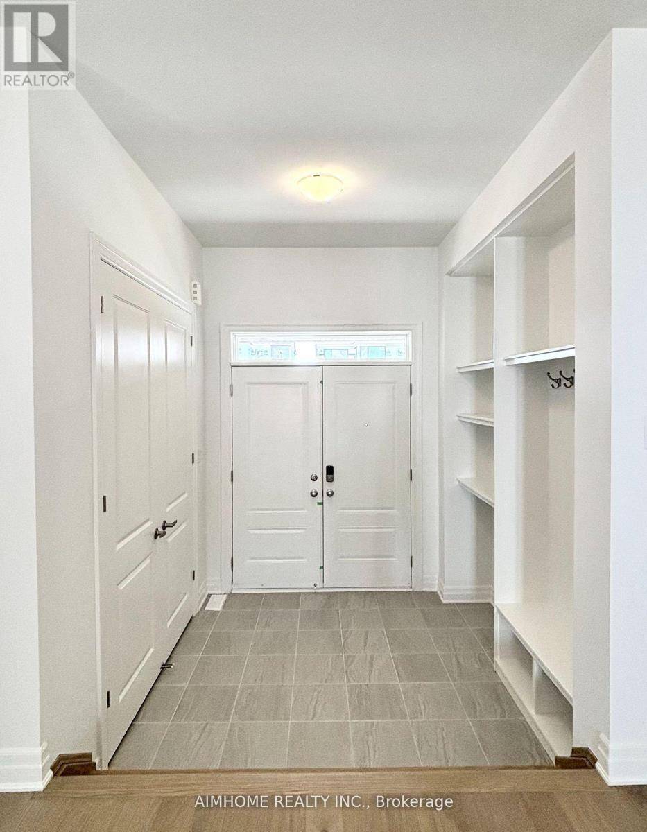 Innisfil, ON L9S0R8,712 NEWLOVE STREET