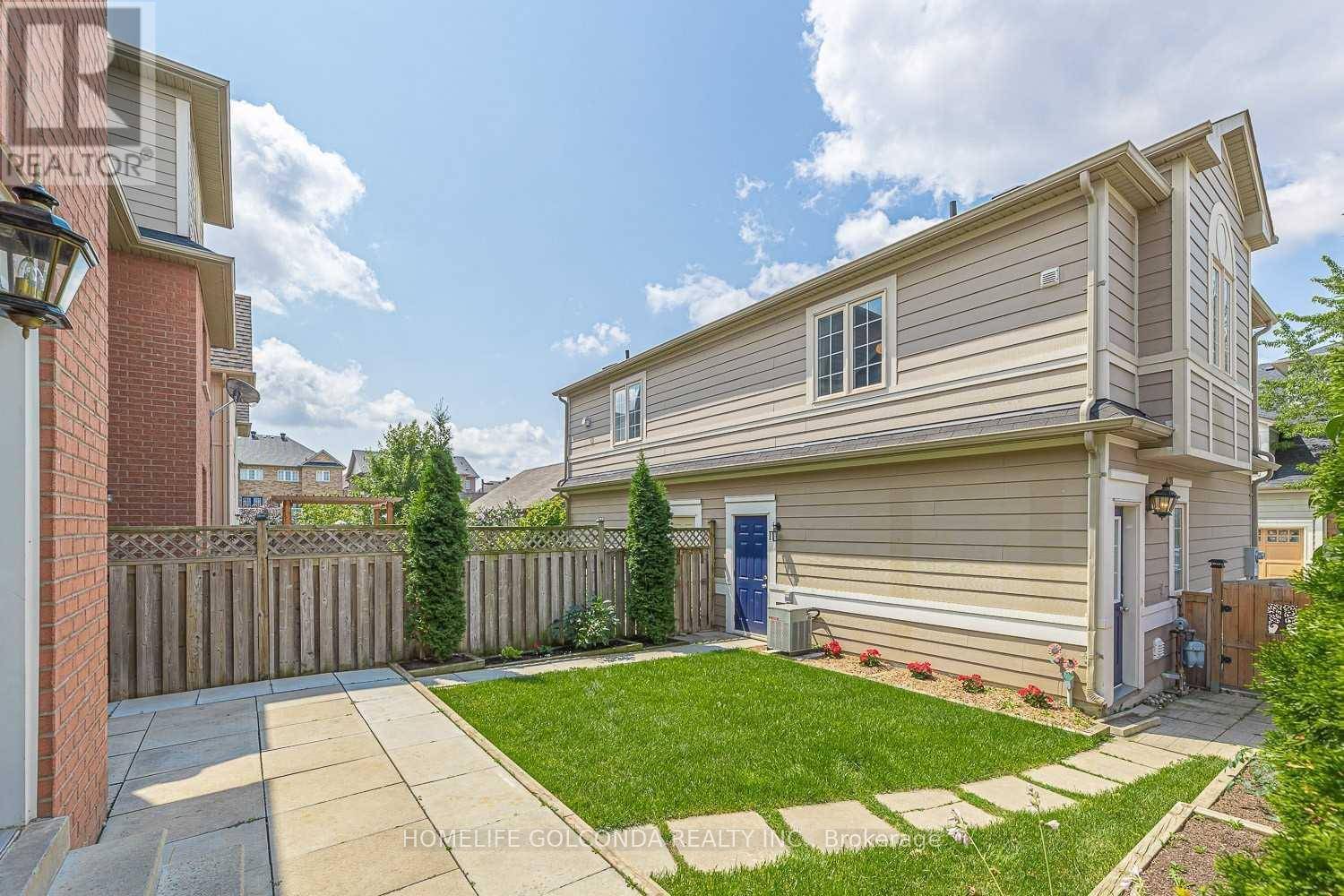 Markham (cornell), ON L6B1G9,32 Cardrew ST #Coach
