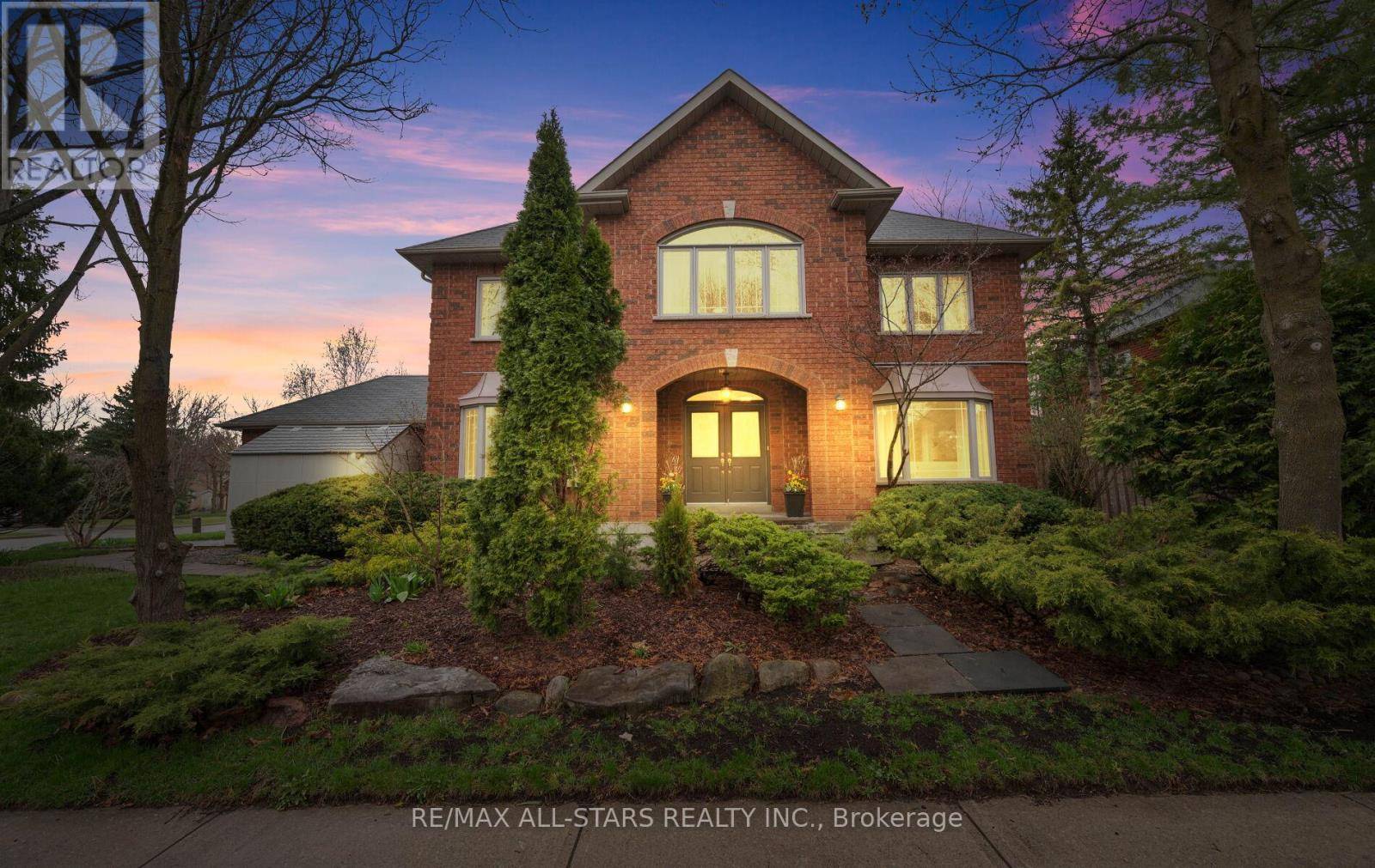 Whitchurch-stouffville (stouffville), ON L4A1J6,156 PARK DRIVE
