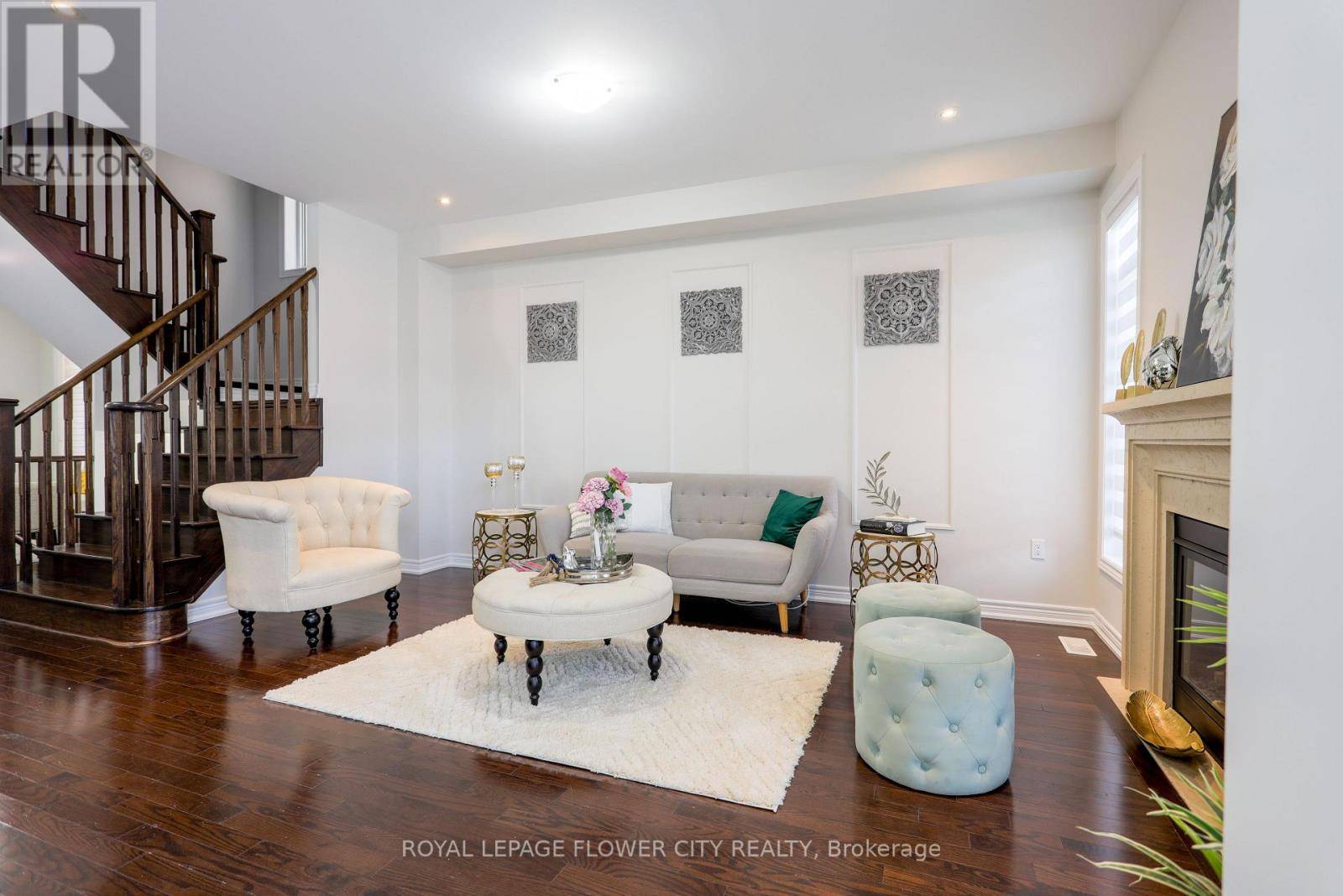 Vaughan (kleinburg), ON L4H3N5,68 KILLINGTON AVENUE