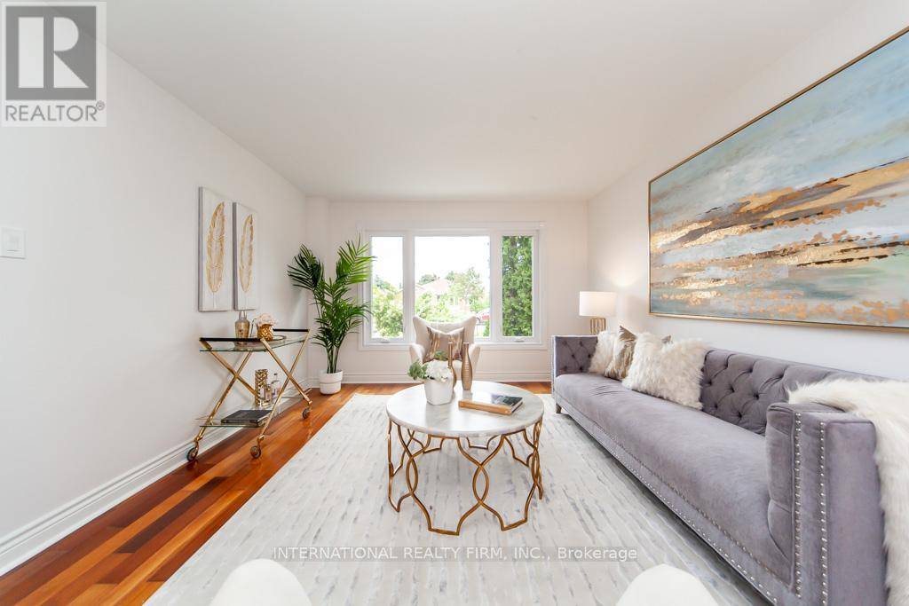 Richmond Hill (oak Ridges Lake Wilcox), ON L4E2M3,11 COATES CRESCENT