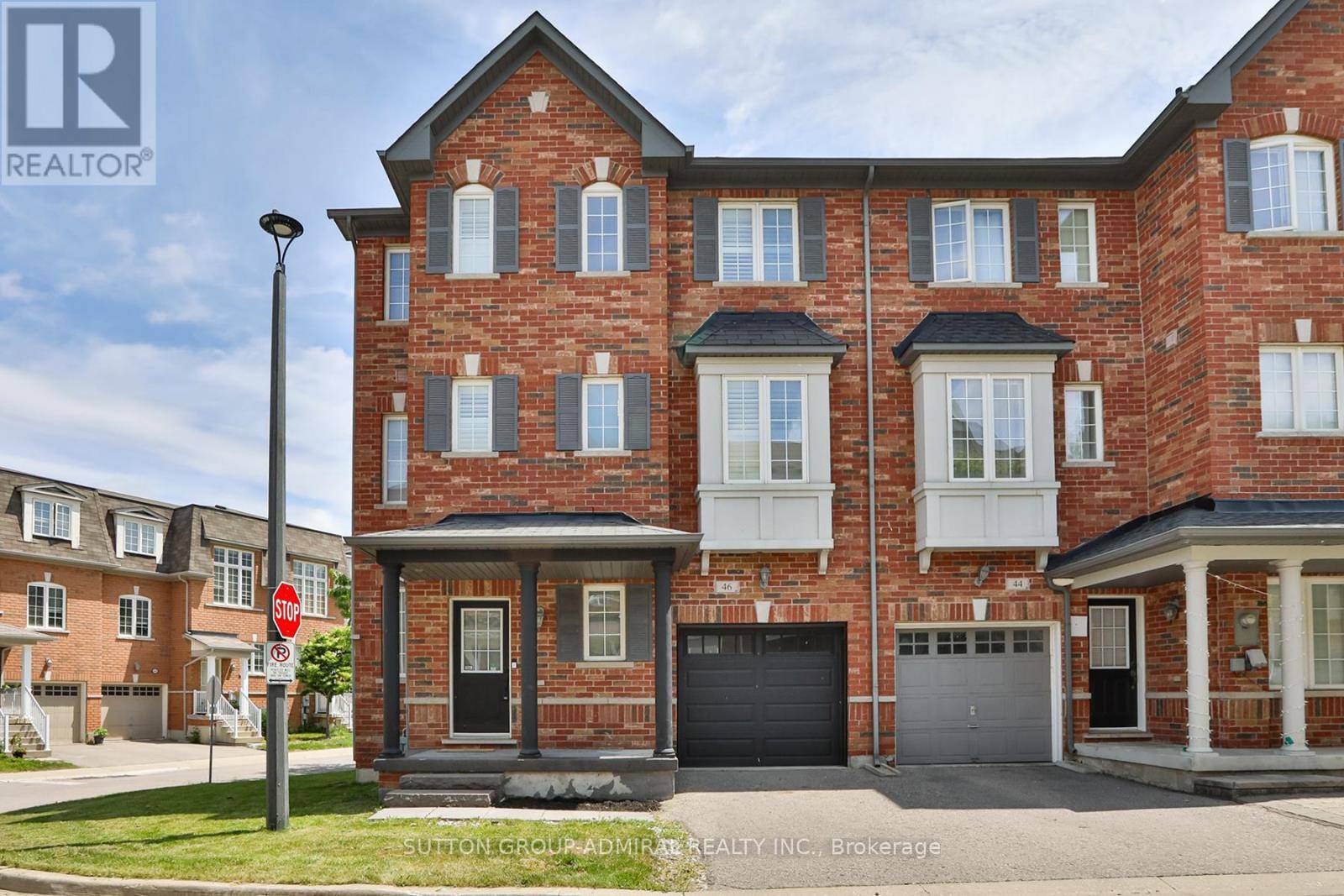 Richmond Hill (oak Ridges Lake Wilcox), ON L4E4L5,15 Old Colony RD #46