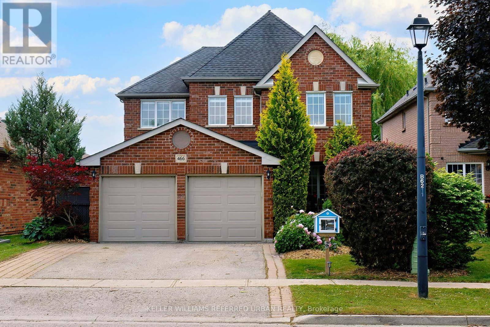 Newmarket (stonehaven-wyndham), ON L3X2H9,466 SILKEN LAUMANN DRIVE