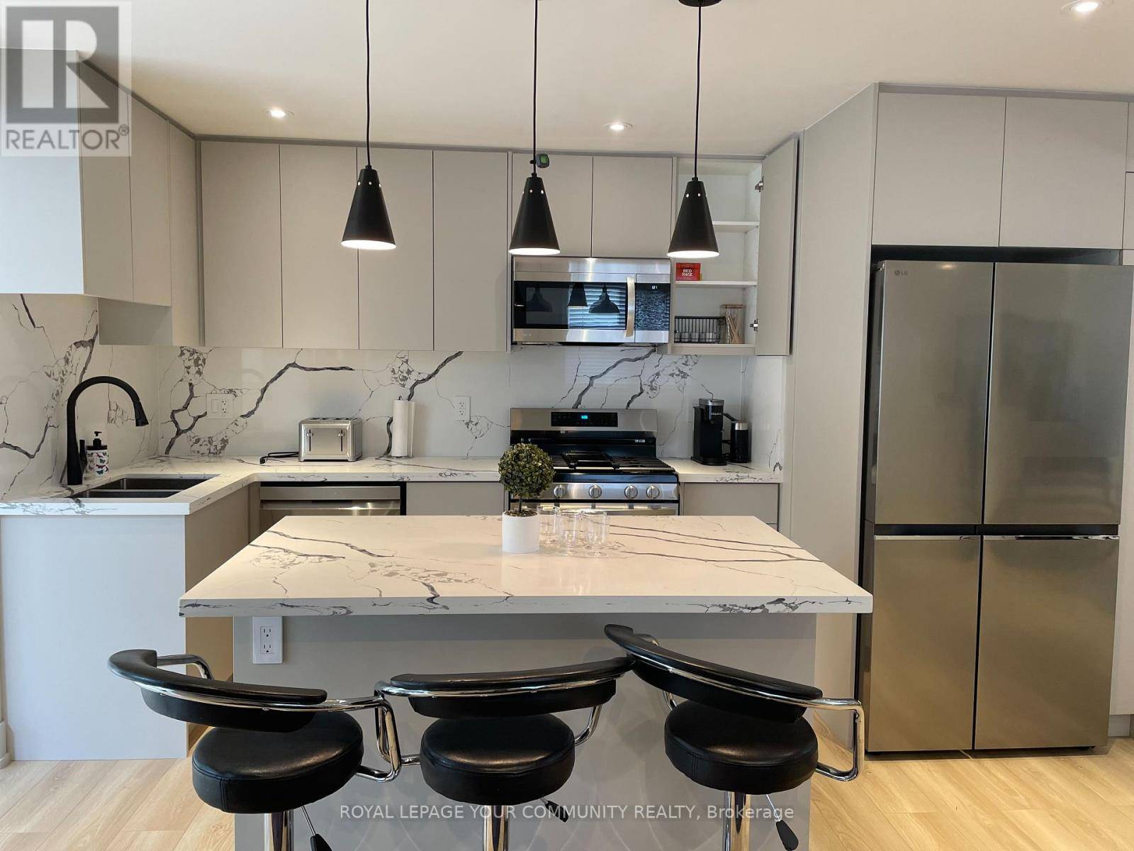 Richmond Hill (mill Pond), ON L4C4K7,80 TRAYBORN DRIVE