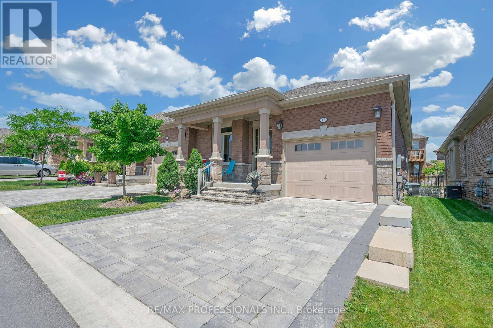 New Tecumseth, ON L9R0V2,17 ASSUNTA GARDEN