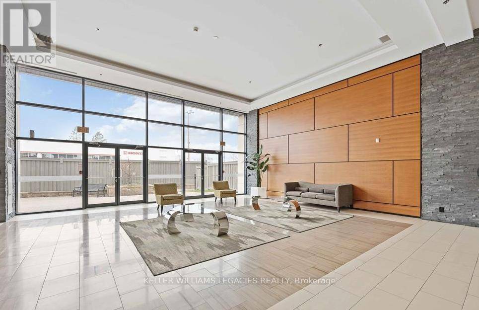 Vaughan (vaughan Grove), ON L4L8C4,12 Woodstream BLVD #704