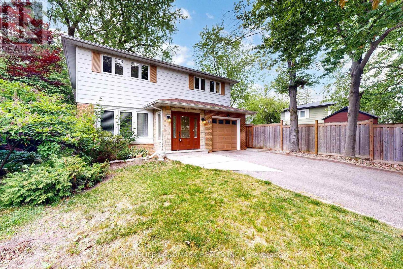 Markham (royal Orchard), ON L3T3R8,86 WEEPING WILLOW LANE