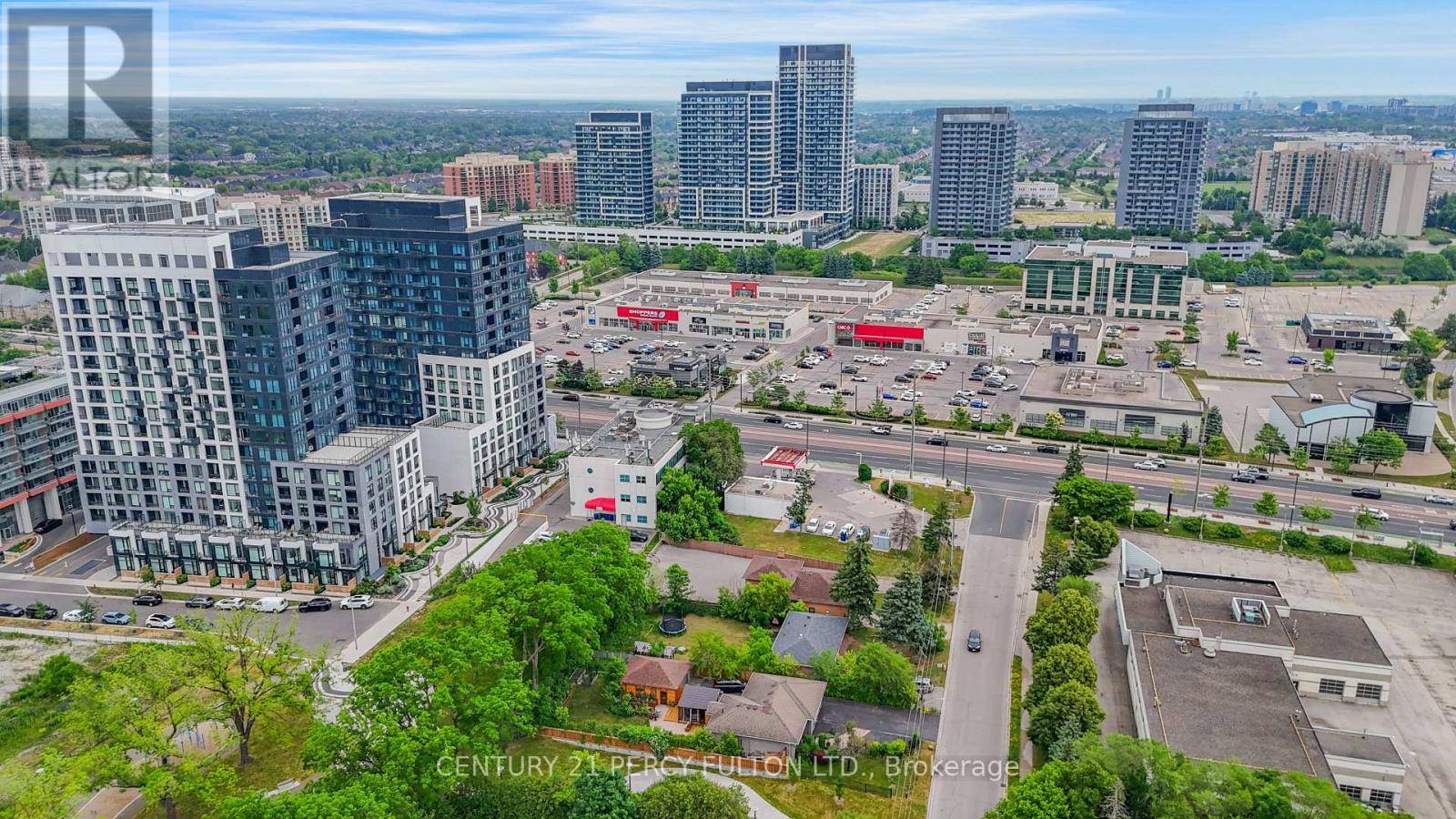 Richmond Hill (south Richvale), ON L4C5T6,3 Rosewater ST #TH 108