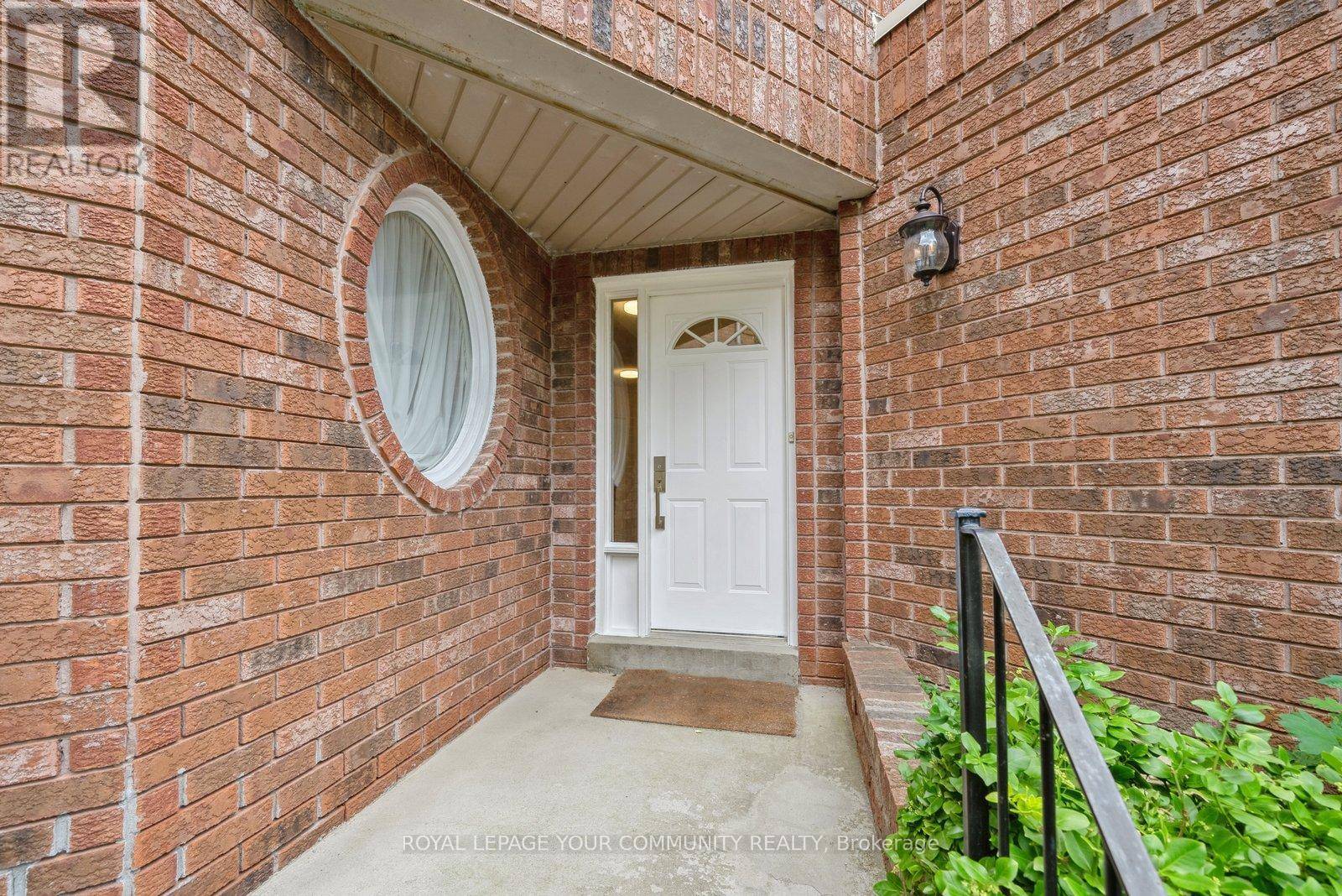 Vaughan (beverley Glen), ON L4J7T1,75 VENICE CRESCENT