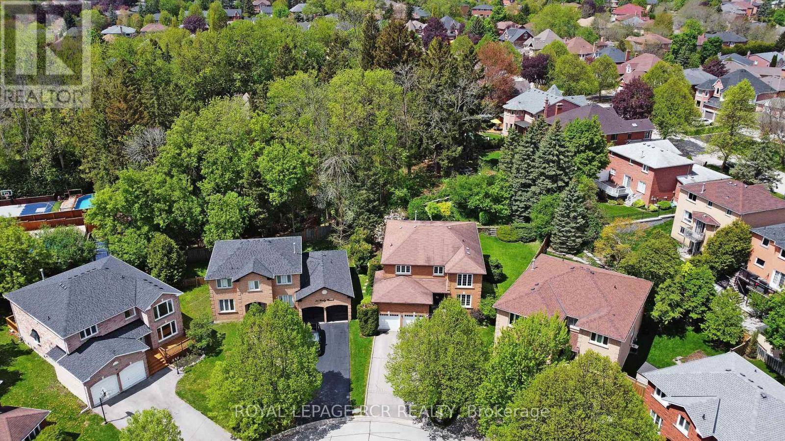 Aurora (aurora Highlands), ON L4G6S1,34 CADY COURT