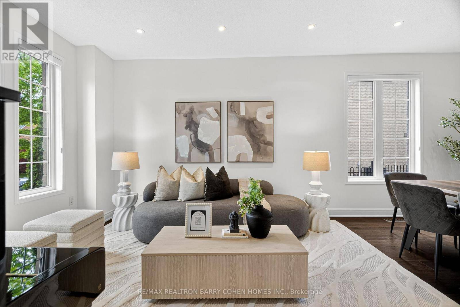 Richmond Hill (jefferson), ON L4E4S8,16 MORAINE RIDGE DRIVE