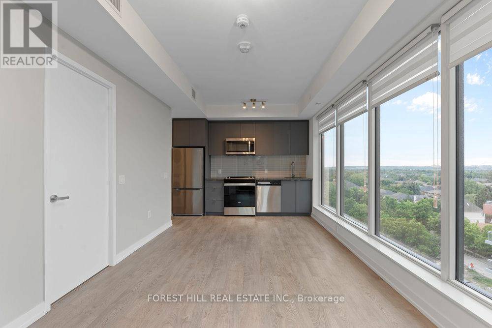 Richmond Hill (south Richvale), ON L4C5T6,3 Rosewater ST #903W