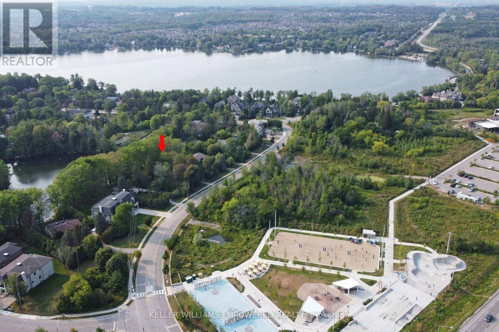 Richmond Hill (oak Ridges Lake Wilcox), ON L4E4K7,16 BAYVIEW PARK LANE