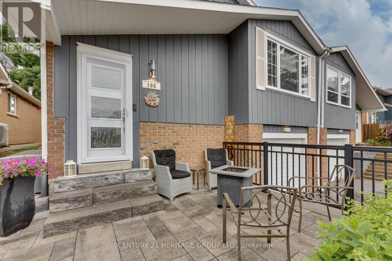 Bradford West Gwillimbury (bradford), ON L3Z1W1,198 COLLINGS AVENUE