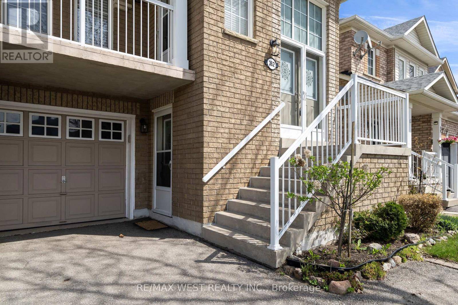 Vaughan (maple), ON L6A3R4,362 AVRO ROAD