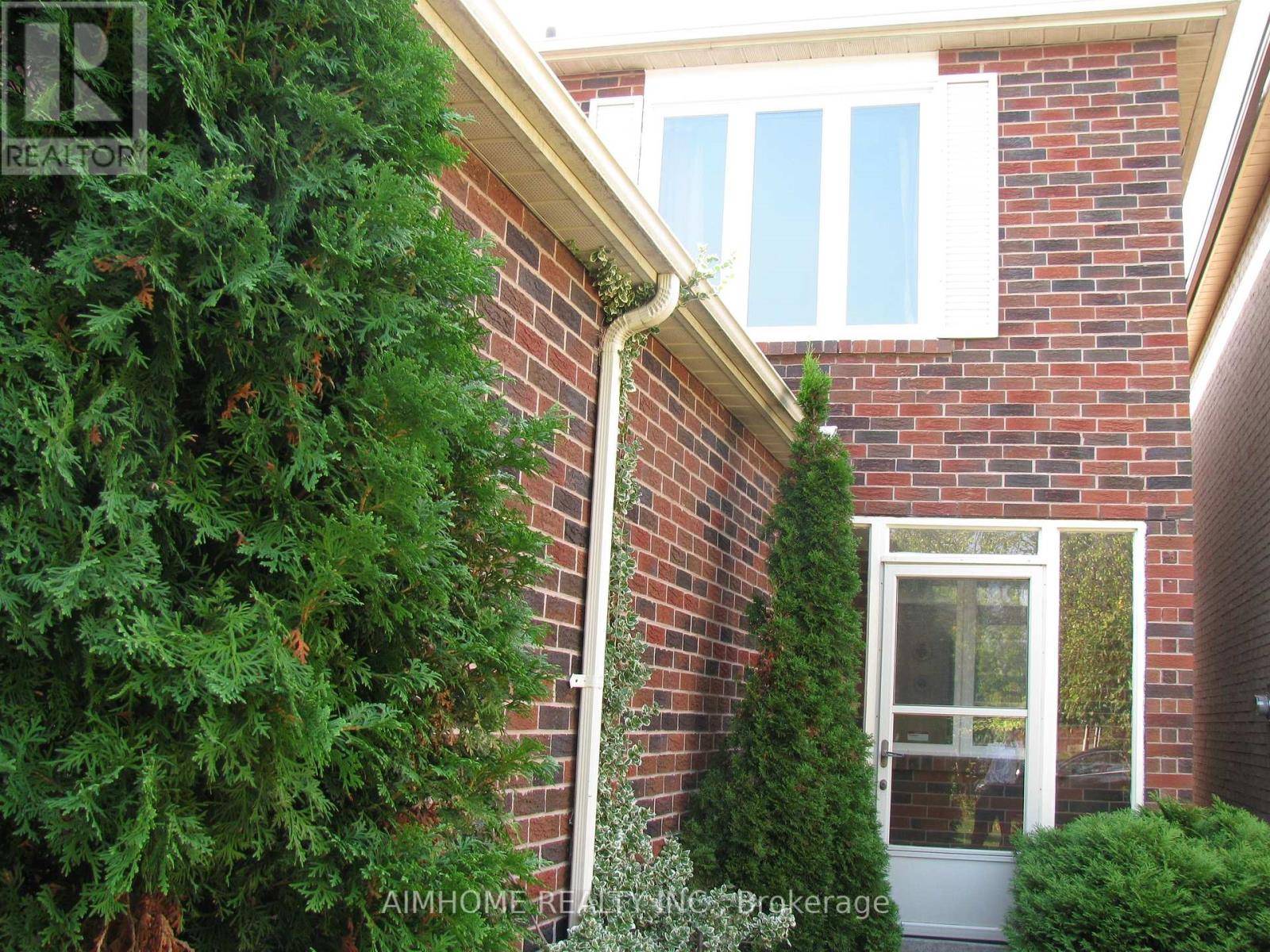 Markham (royal Orchard), ON L3T7K8,7 AUGUSTA COURT