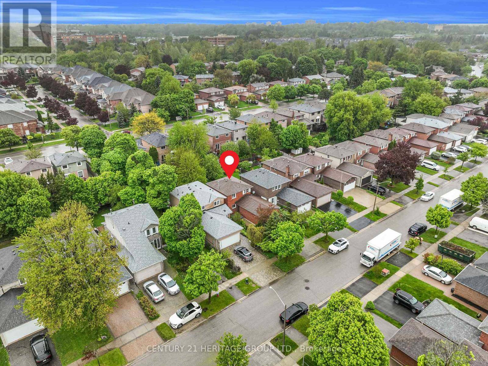 Richmond Hill (north Richvale), ON L4C5V5,48 GRAY CRESCENT