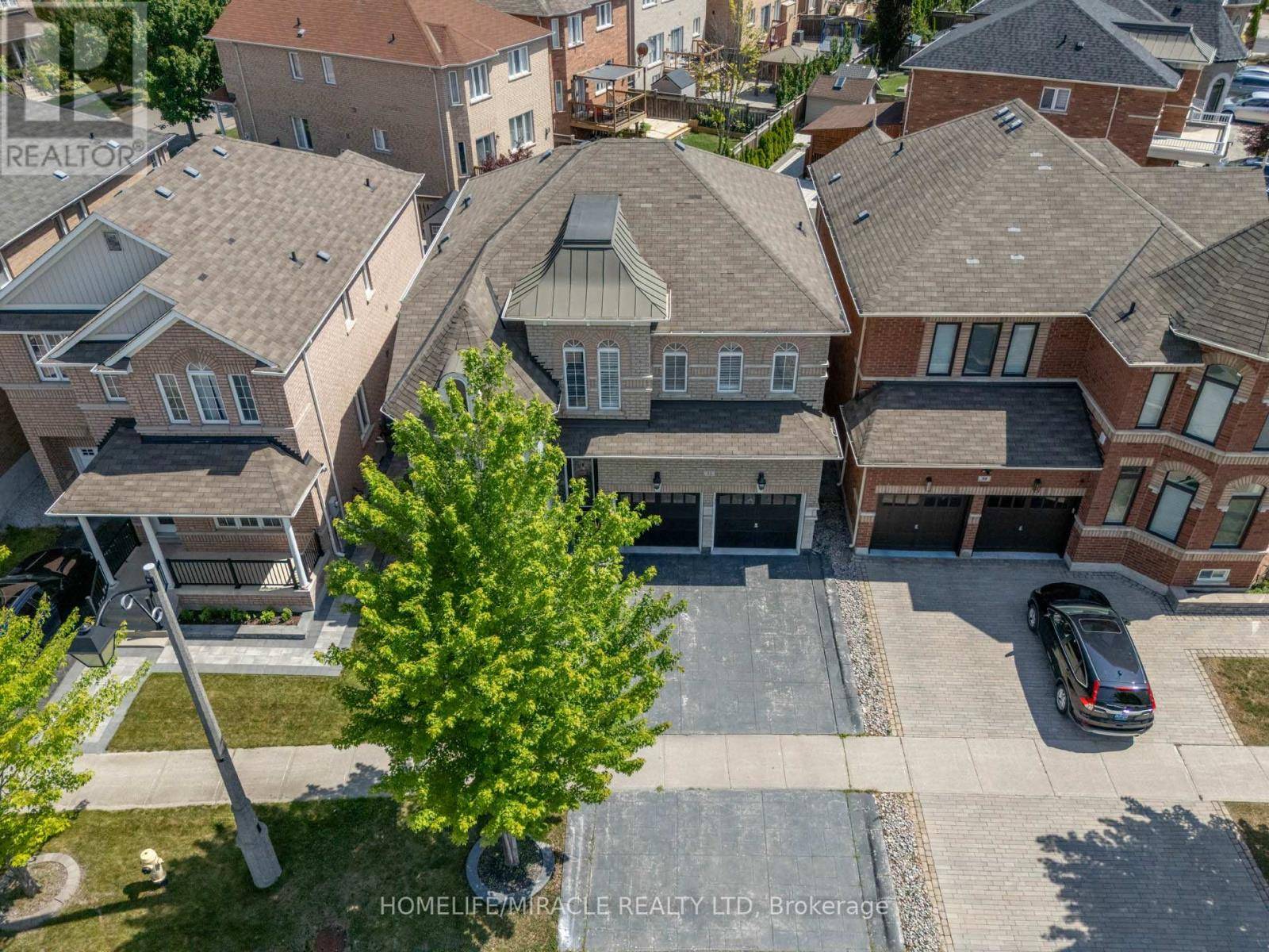 Markham (box Grove), ON L6B0H1,32 ALBERT ROFFEY CRESCENT