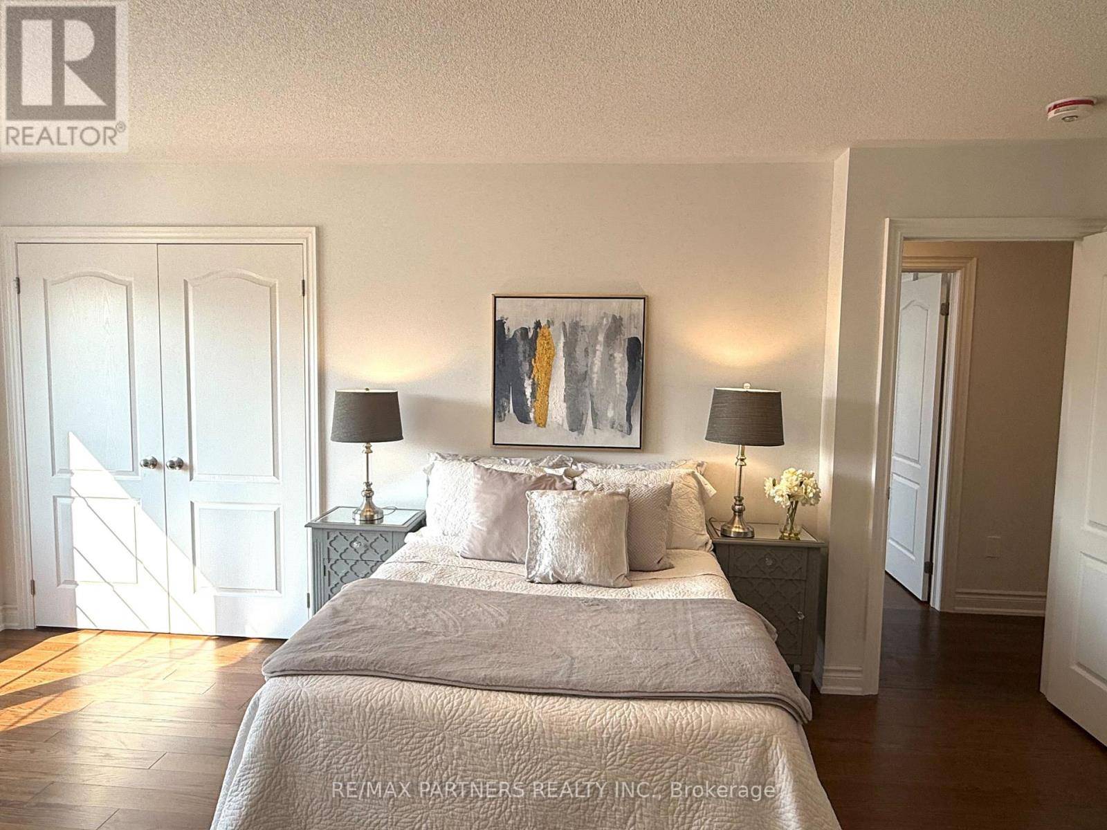 East Gwillimbury (holland Landing), ON L9N0T3,78 TELSA CRESCENT