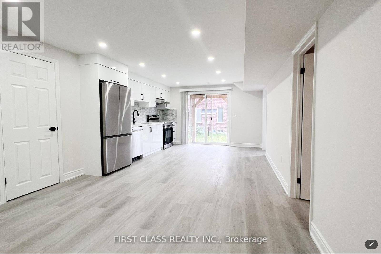 East Gwillimbury, ON L9N0R3,8 Eastgrove SQ #bsmt