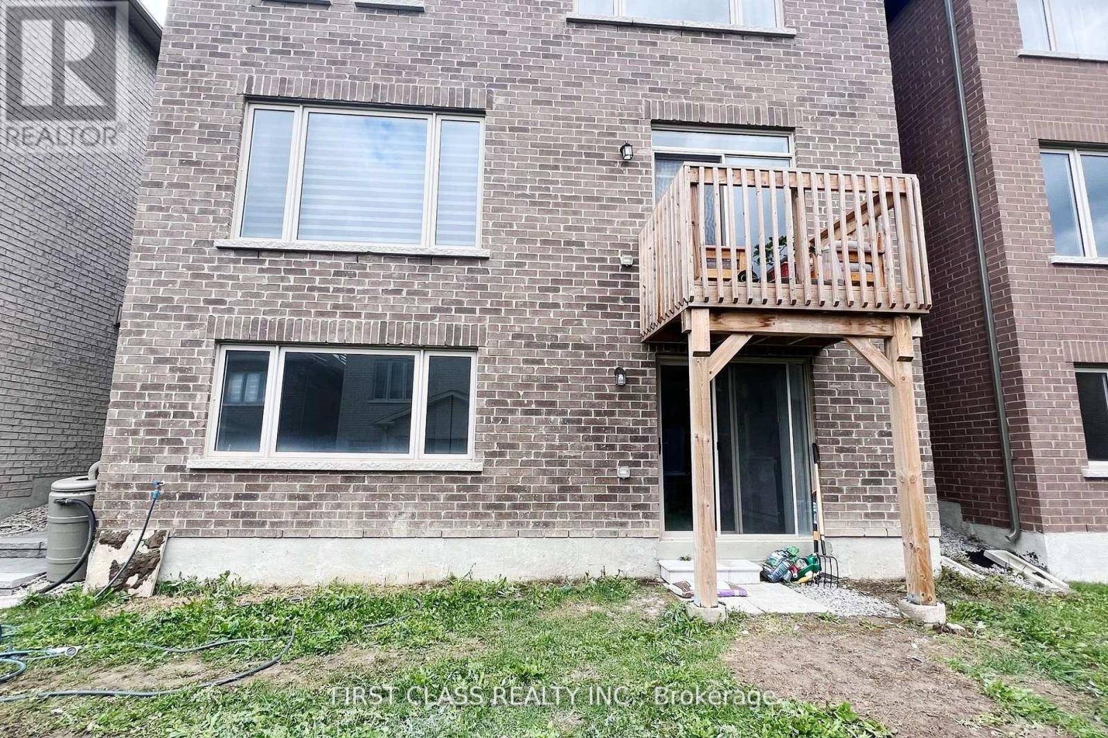 East Gwillimbury, ON L9N0R3,8 Eastgrove SQ #bsmt