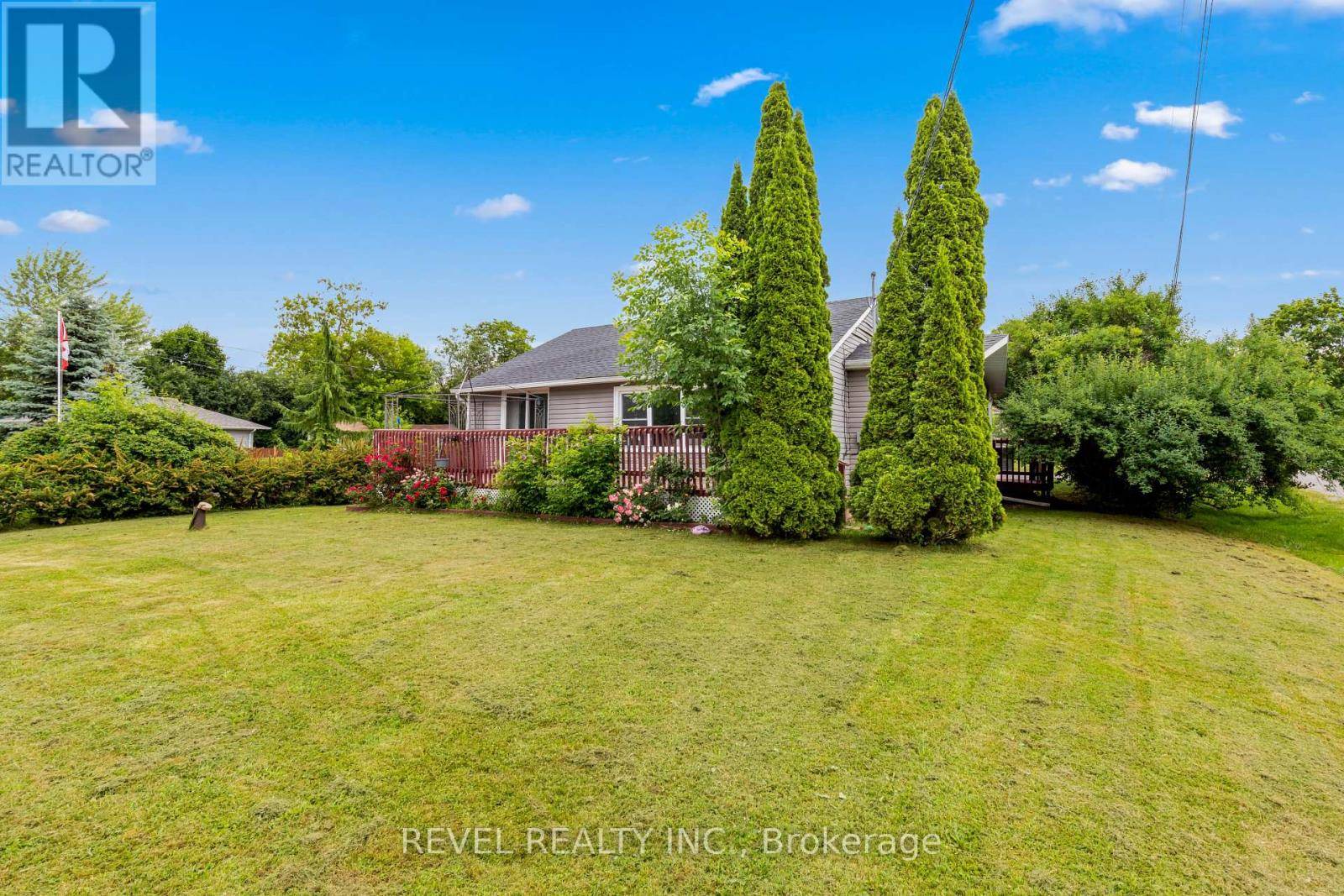 Georgina (historic Lakeshore Communities), ON L4P3E9,779 LENNOX AVENUE