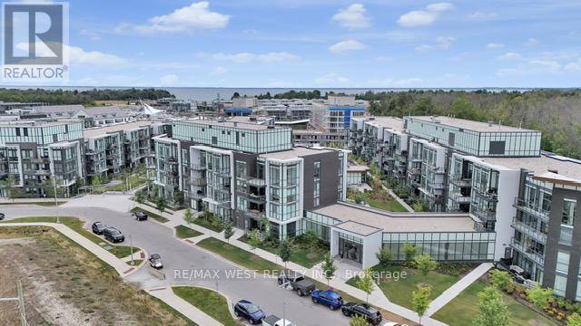 Innisfil, ON L9S0R5,415 Sea Ray AVE #114