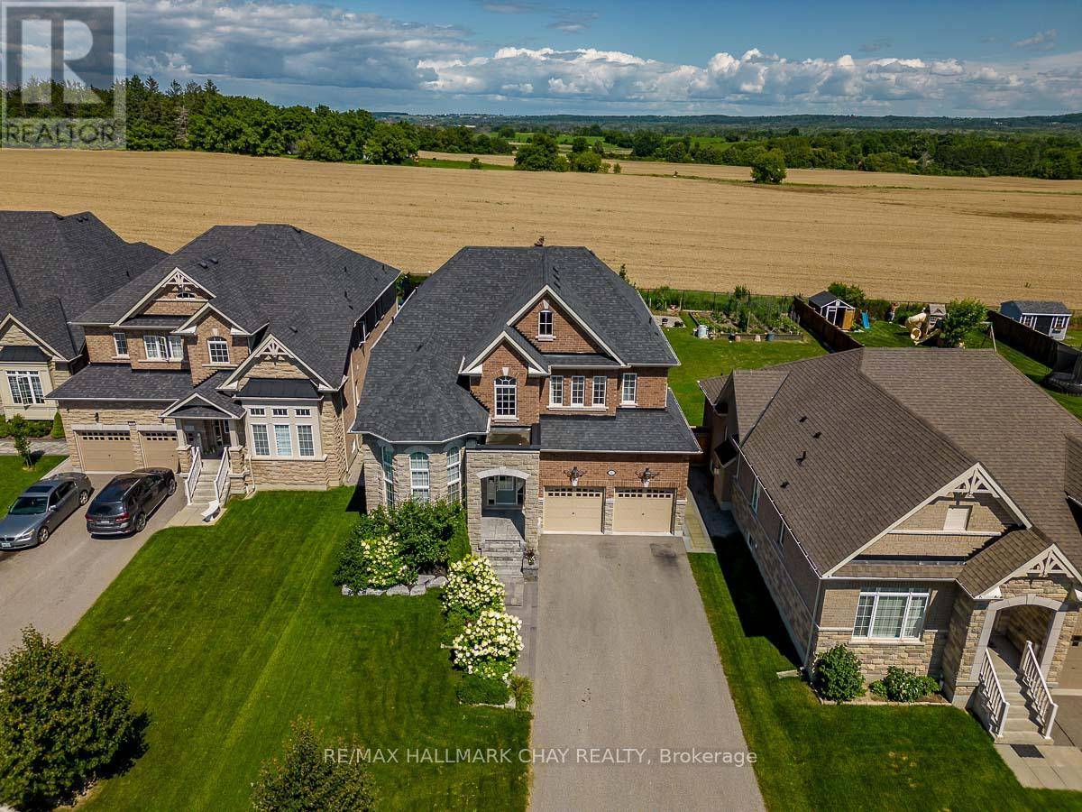 Innisfil (cookstown), ON L0L1L0,51 CLOVERHILL CRESCENT