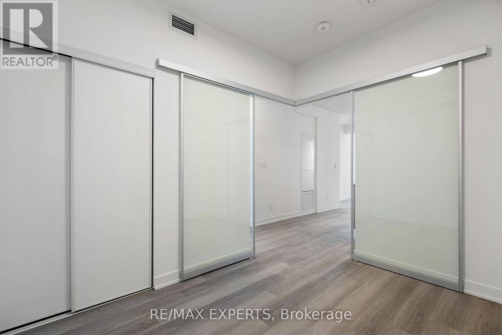 Markham (unionville), ON L6G0H5,8119 Birchmount RD #828