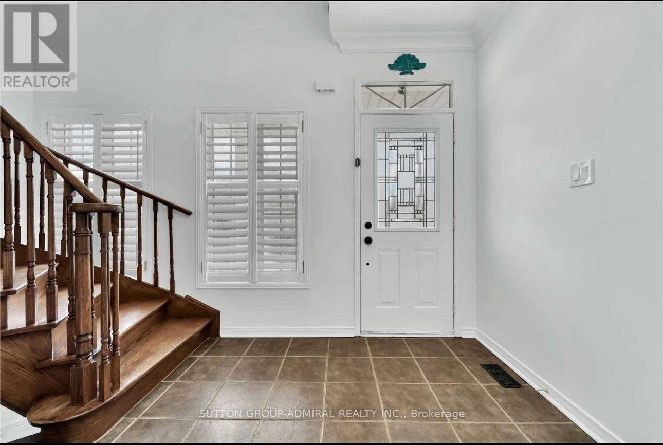 Richmond Hill (oak Ridges Lake Wilcox), ON L4E5B7,115 MAROON DRIVE