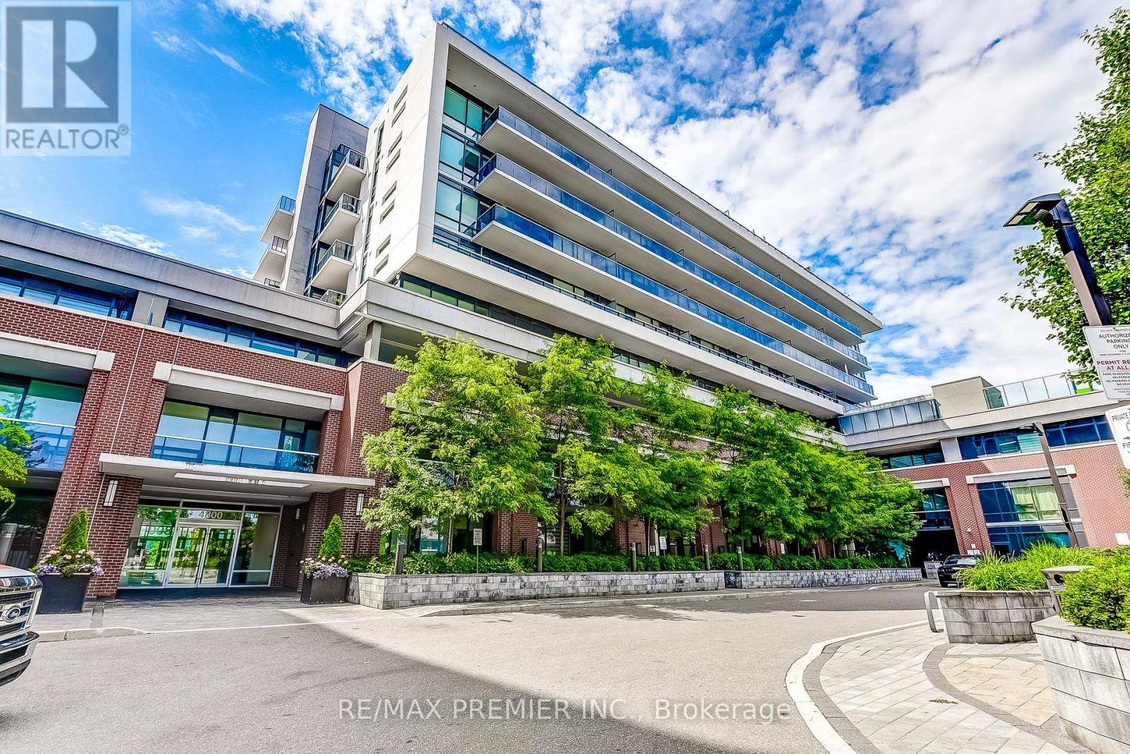 Vaughan (east Woodbridge), ON L4L1H8,4800 Highway 7 #203