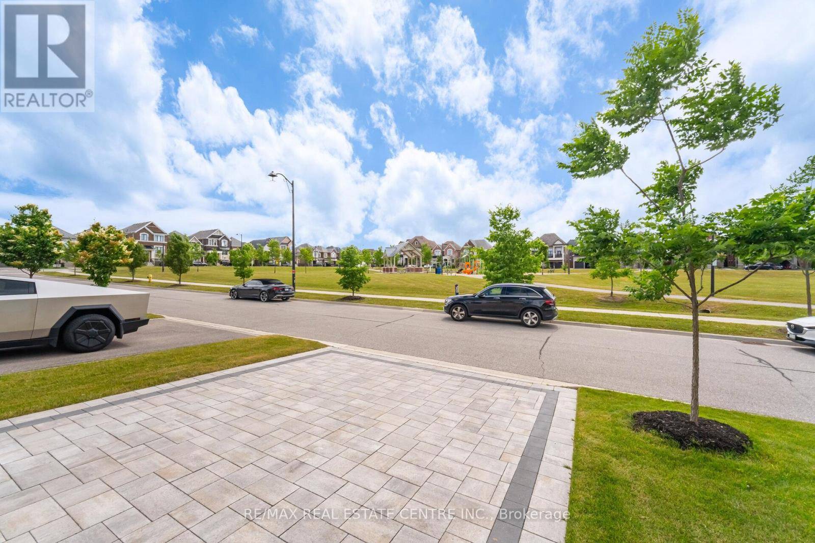 Vaughan (kleinburg), ON L4H4T4,21 ARCTIC GRAIL ROAD