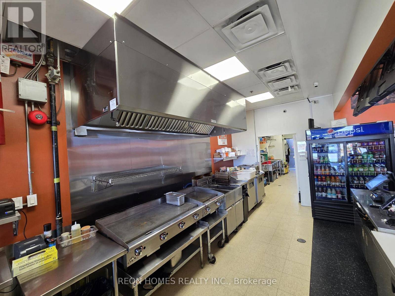 Aurora (bayview Wellington), ON L4G7J1,15480 BAYVIEW AVENUE