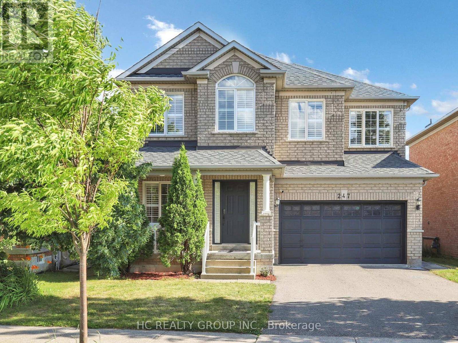 Vaughan (patterson), ON L4K5K5,247 DUFFERIN HILL DRIVE
