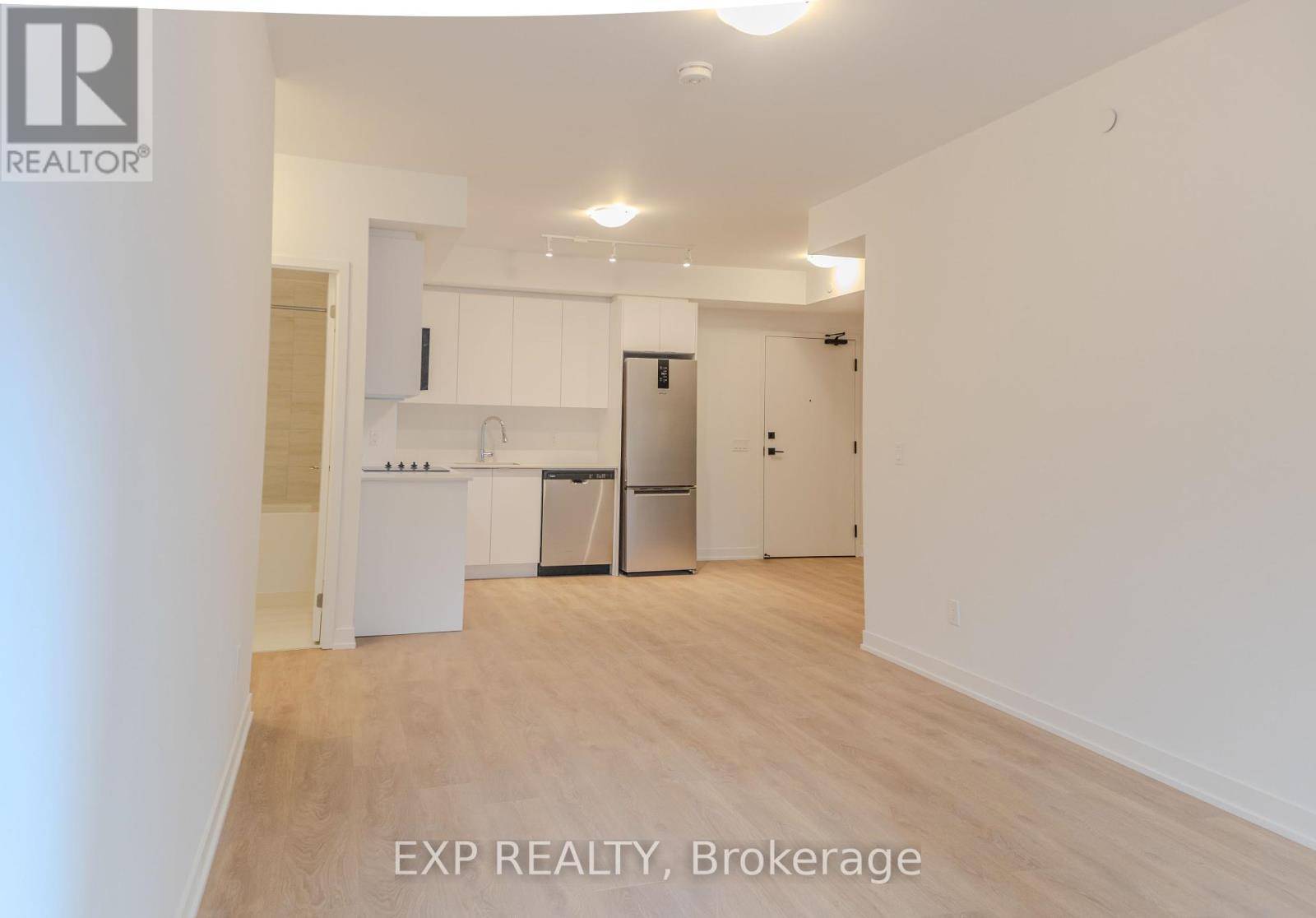 Vaughan (concord), ON L4K0R4,10 Abeja ST #27
