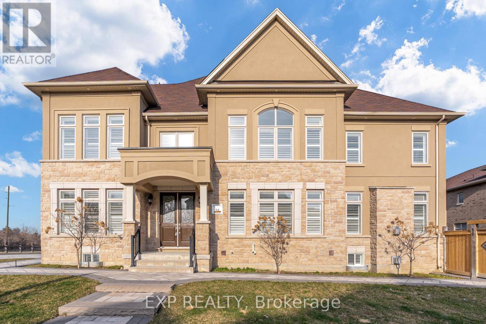 East Gwillimbury (holland Landing), ON L9N1G1,41 PRUNELLA CRESCENT