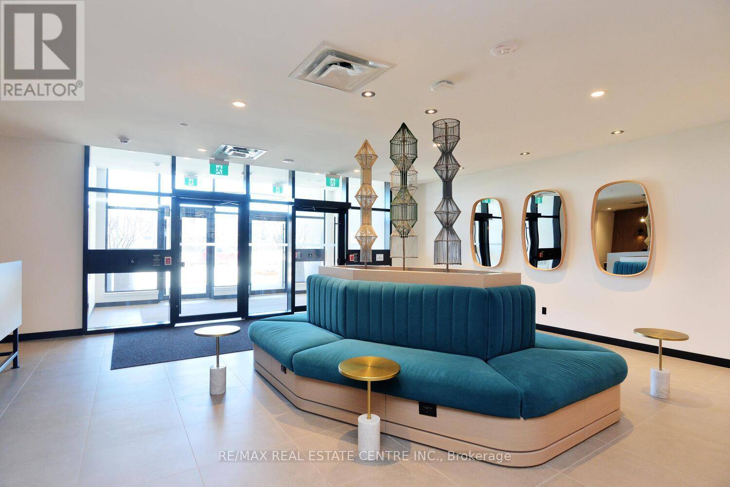 Vaughan (beverley Glen), ON L4J0L4,7950 Bathurst ST #416