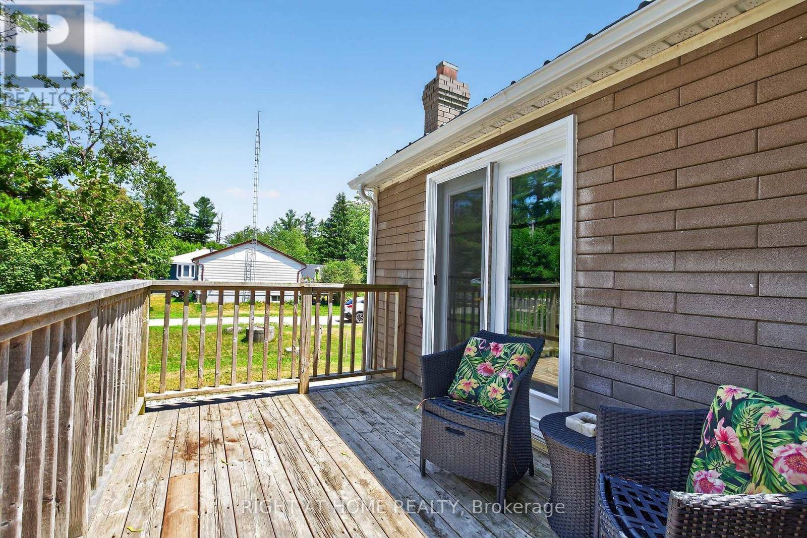 Innisfil, ON L9S2K3,735 PINEGROVE AVENUE