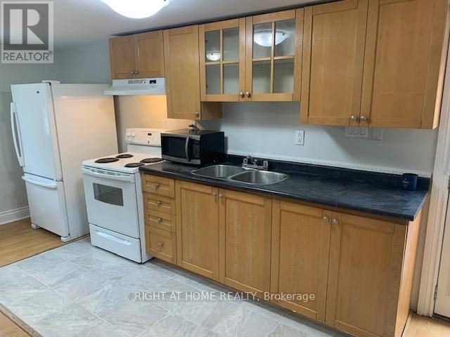 Georgina (keswick South), ON L4P1P3,415 Lake DR South #4