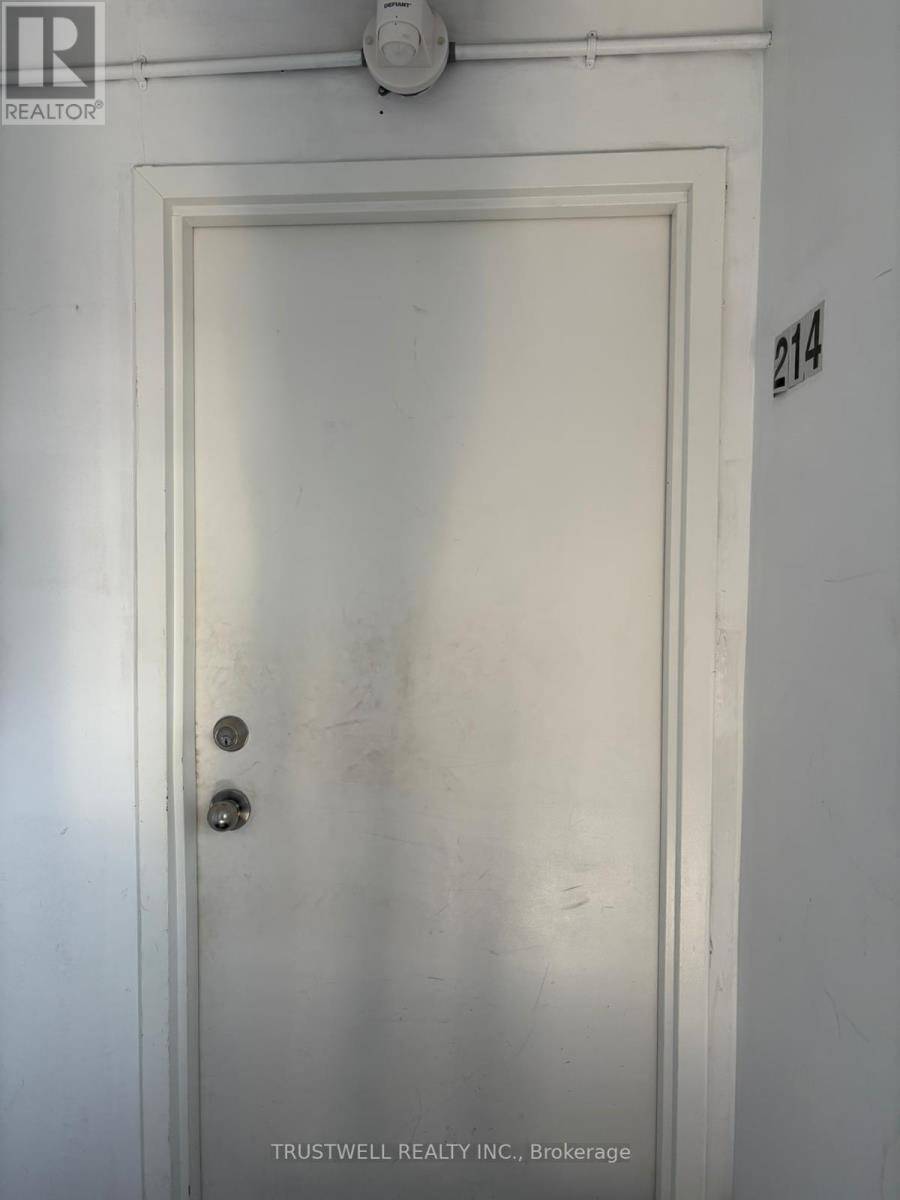 Aurora (aurora Highlands), ON L4G1N3,14810 Yonge ST #214