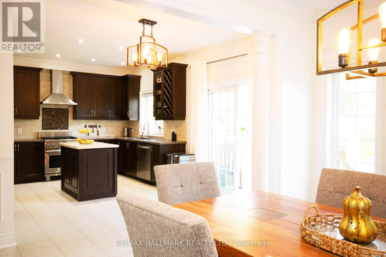 Vaughan (patterson), ON L6A4C1,128 WOLF CREEK CRESCENT