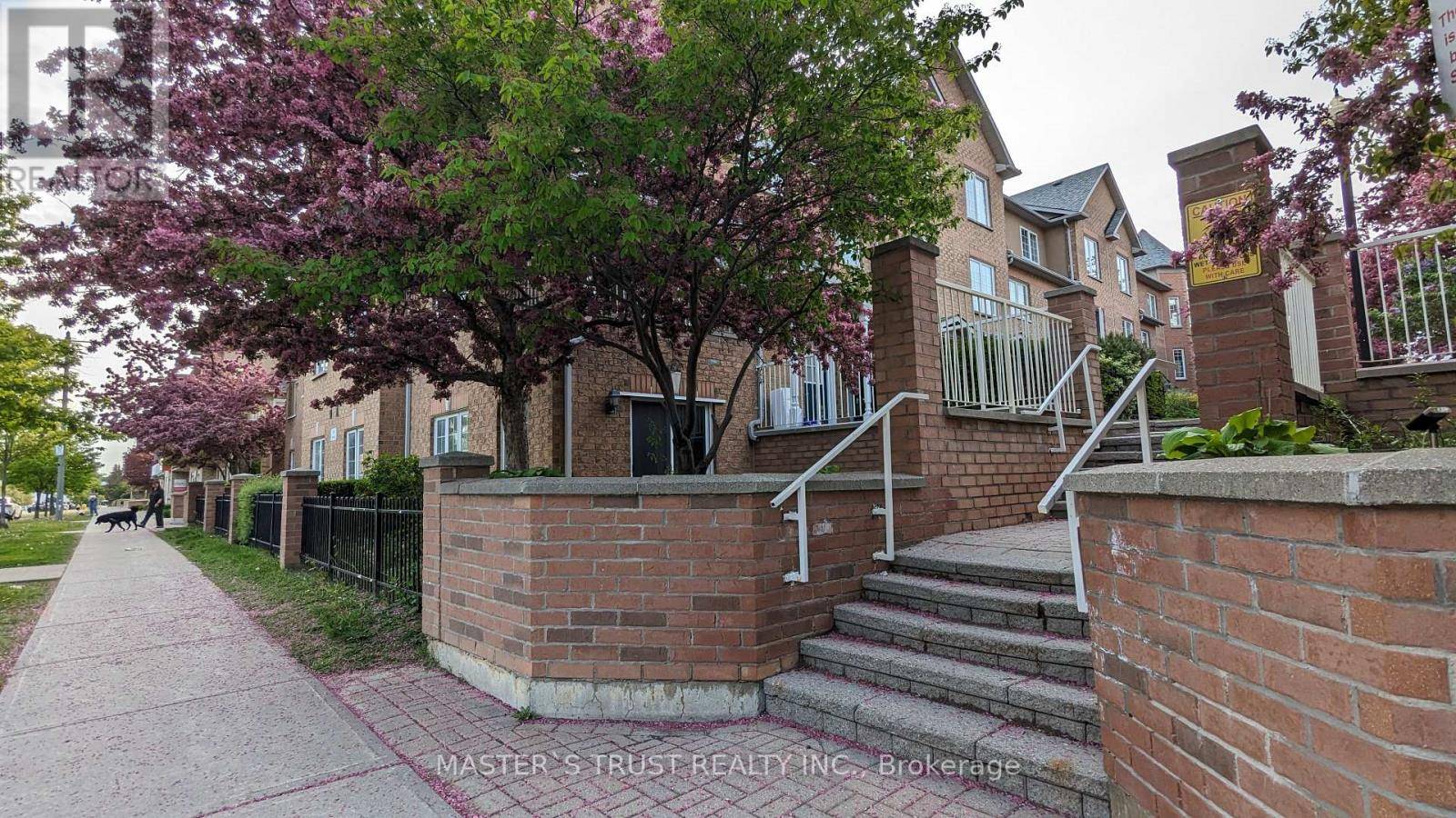 Markham (unionville), ON L3R4G2,UPPER LEVEL - 12 COX BOULEVARD