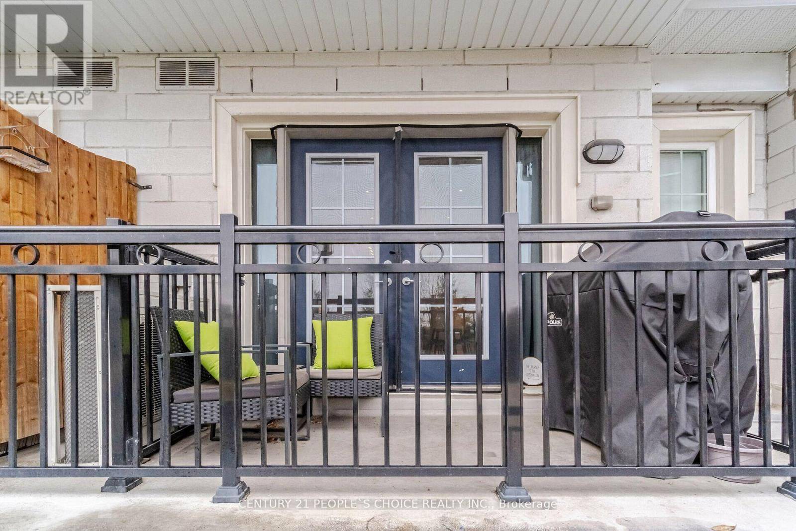 Vaughan (east Woodbridge), ON L4L0H4,26 Bruce ST #D12