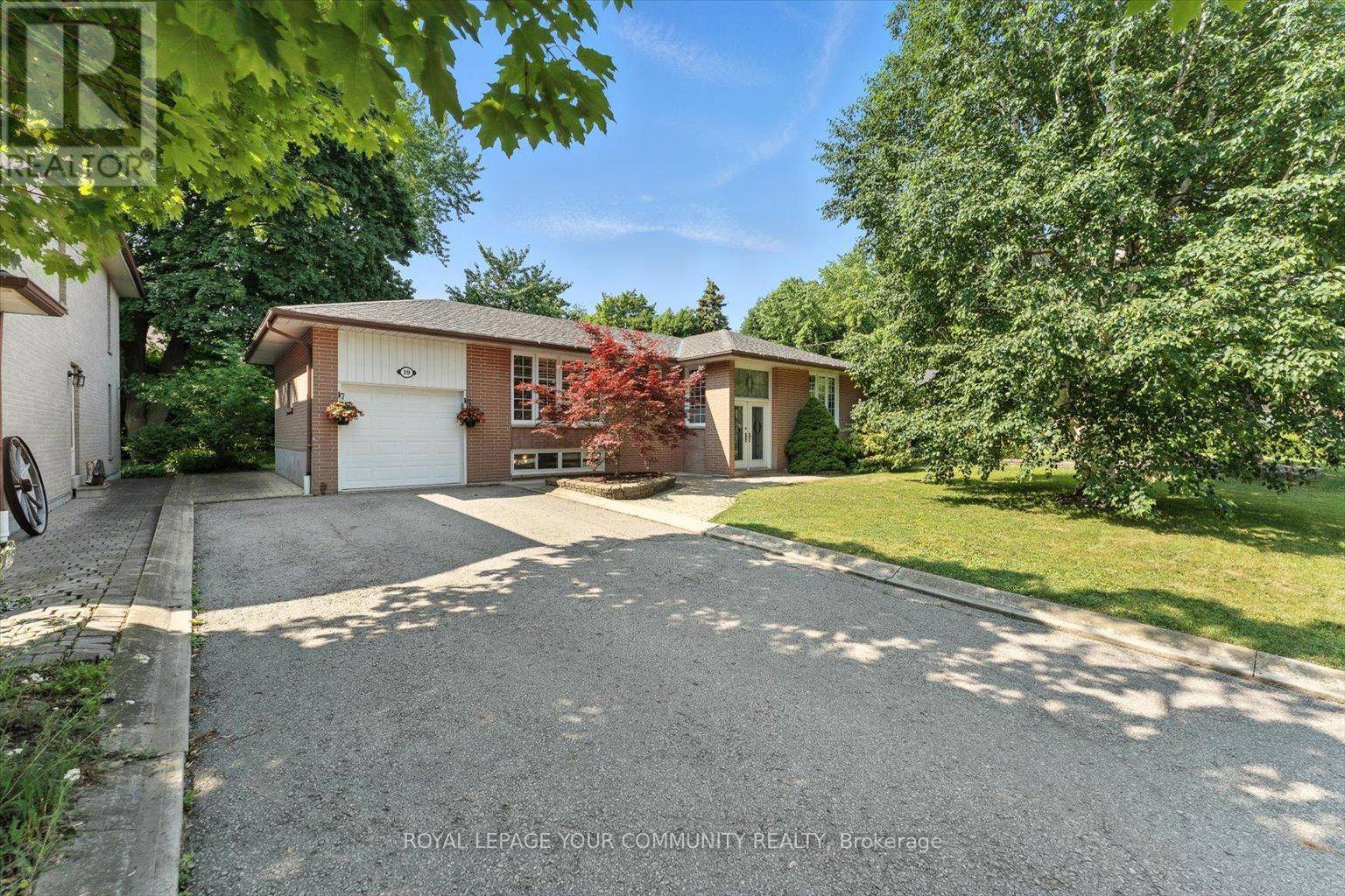 Vaughan (maple), ON L6A1E5,19 WELLER CRESCENT