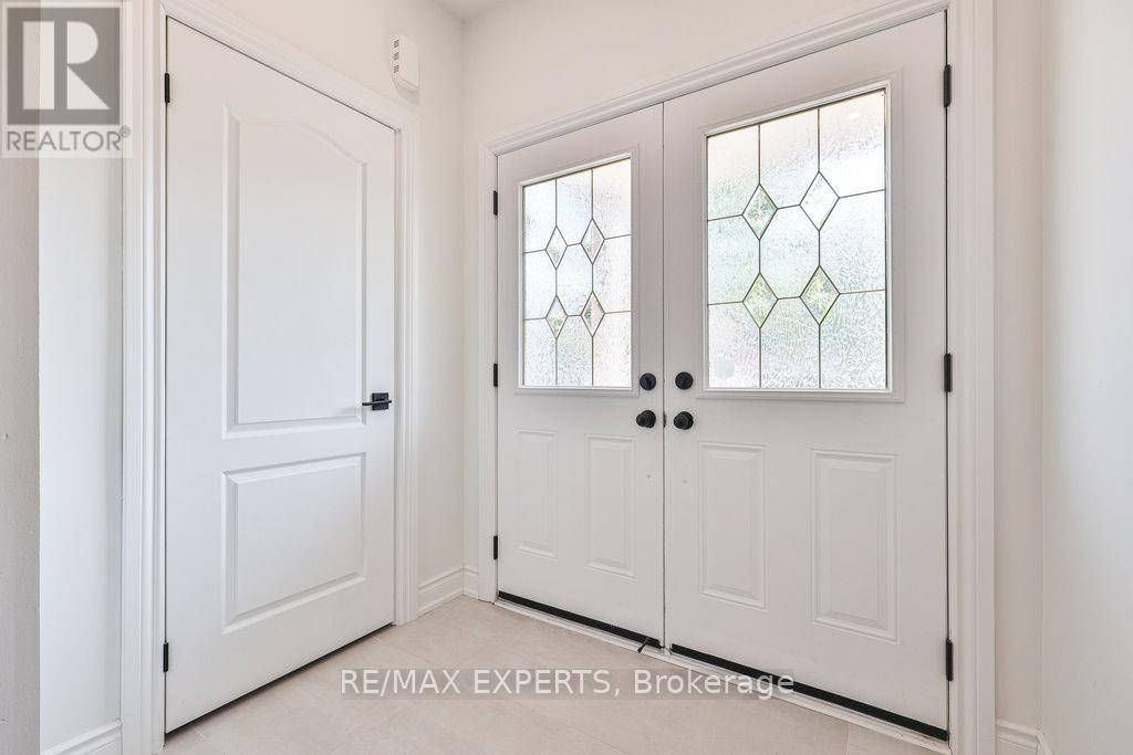 Vaughan (vellore Village), ON L4H0T6,34 MANORDALE CRESCENT