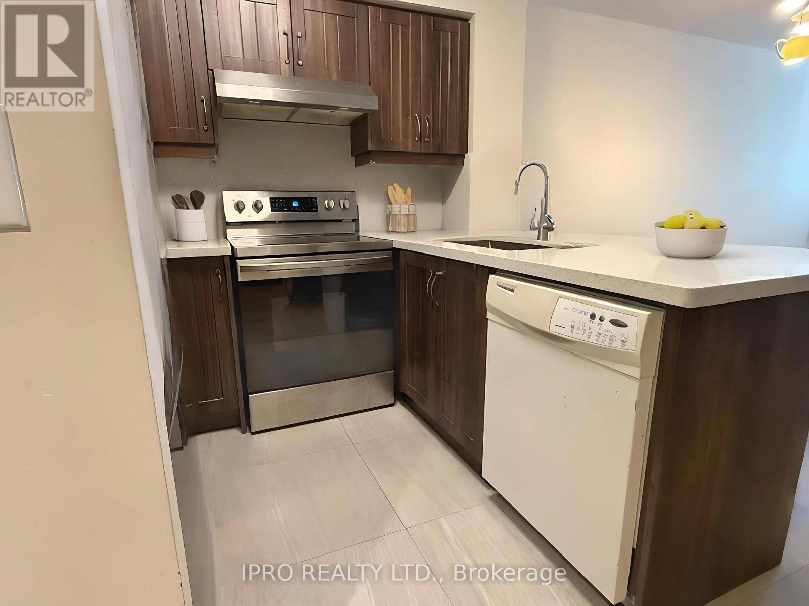 Markham (unionville), ON L6G0B4,30 Clegg RD #710